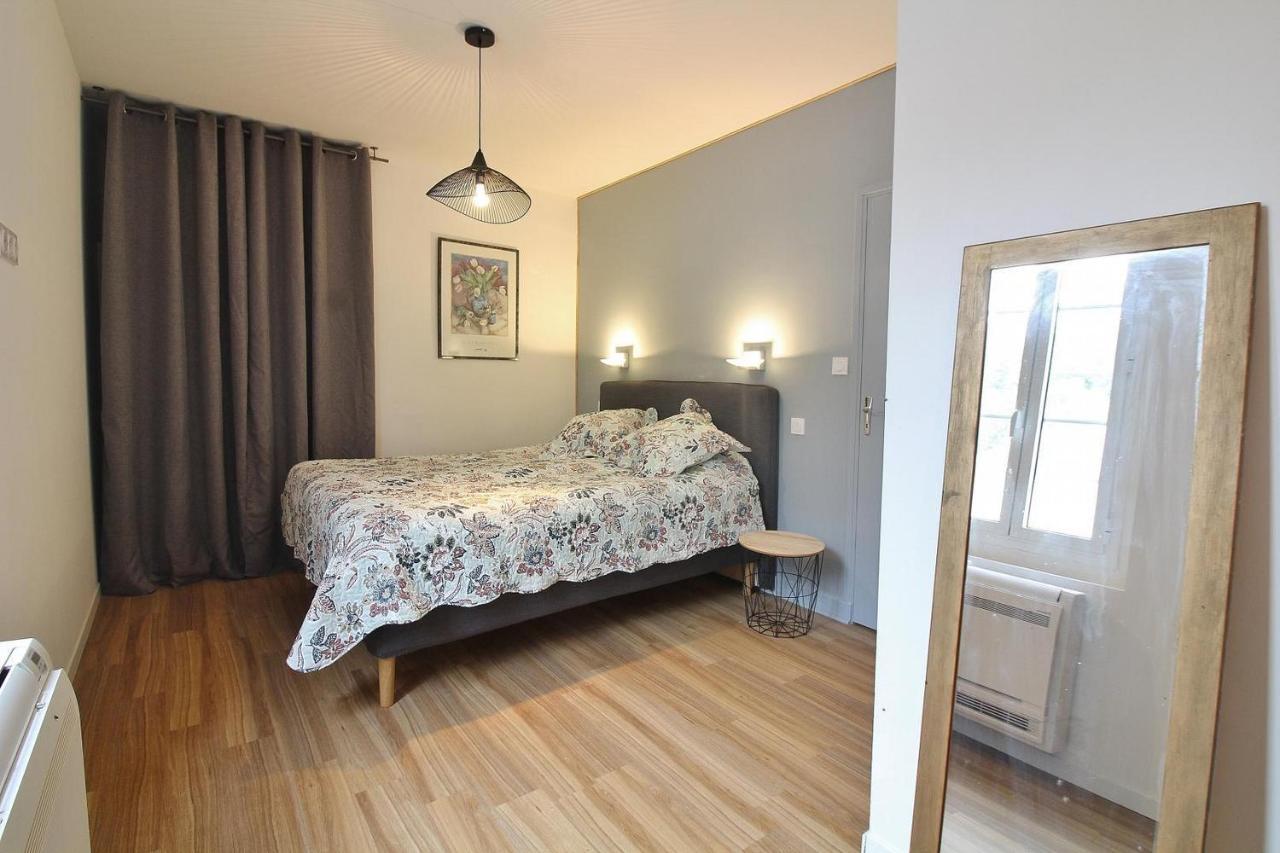 Gite Le Layris Apartment Campan Luaran gambar